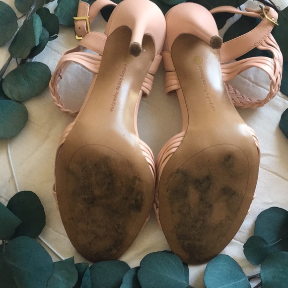 Joyce Azria Avec Les Filles pink leather heels - Picture 3 of 6